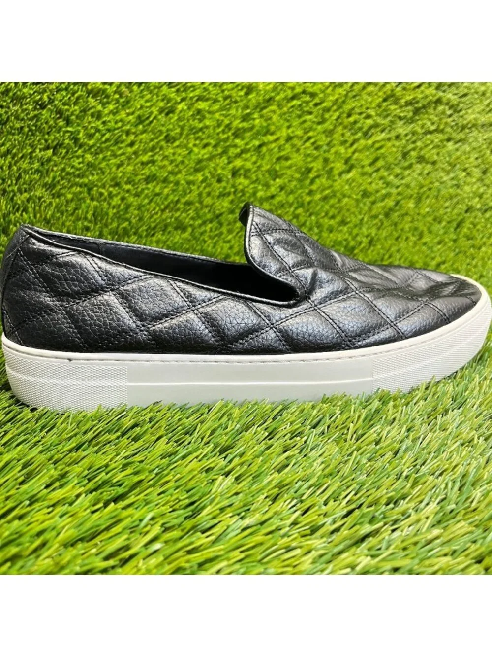Steve Madden Globe Womens Size 10 Black White Classic Slip-On Platform Shoes